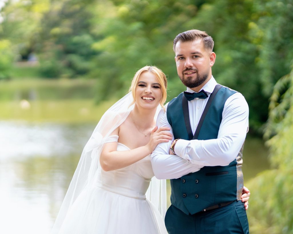 Sedința foto logodna: când să o faci, unde și cum să te pregătești