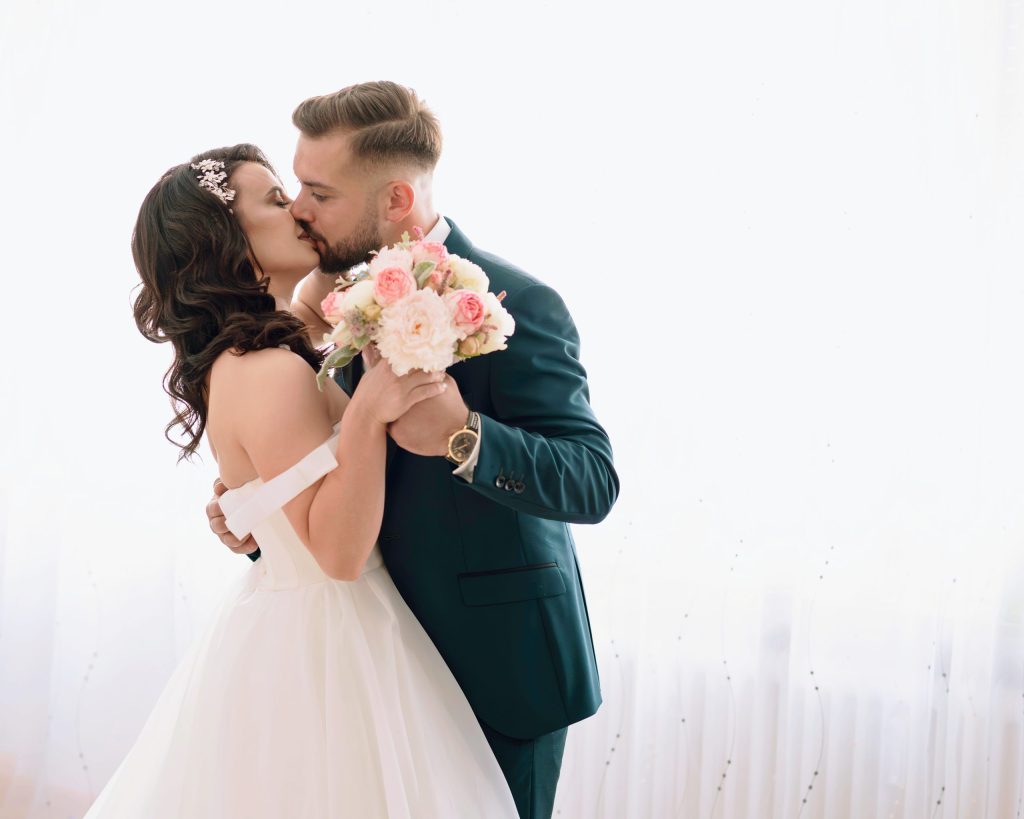 Cum să te pregătești pentru ziua nunții — checklist pentru mirese și miri